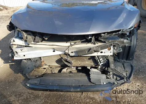 2021 Toyota Camry Le Awd z USA, uszkodzony, nr VIN 4T1R11BK1MU025167